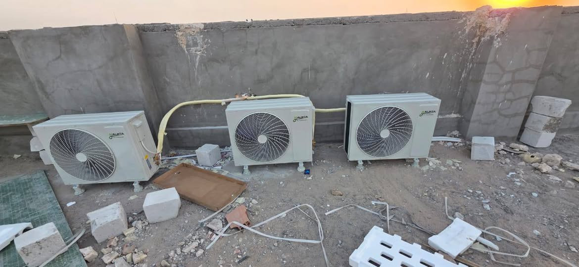 📢📢📢📢📢📢📢📢
صيفك بارد وراحتك تهمنا! ❄️
هل يعاني سبلتك من ضعف التبريد أو أصوات مزعجة؟ ورشة المهندس في خدمتكم لتوفير أفضل حلول التكييف في بغداد.
🛠️ خدماتنا تشمل:
 * غسل وتنظيف السبالت بأحدث الأجهزة (بدون فوضى داخل المنزل).
 * شحن غاز أصلي (R22 / R410) لضمان برودة الثلج.
 * تصليح كافة الكارتات الإلكترونية والأعطال الميكانيكية المعقدة.
 * نصب وتحوير السبالت بكفاءة عالية وضمان التشغيل المثالي.
🌟 لماذا تختار ورشة المهندس؟
 * دقة متناهية في المواعيد.
 * ضمان حقيقي ومتابعة بعد العمل.
 * أسعار تنافسية ومناسبة للجميع.
📍 العنوان: بغداد 🌐
📞 للحجز والاستفسار: ***********
📢 مبادرة خيرية: خصم خاص جداً للمساجد والعوائل المتعففة (نسألكم الدعاء)
