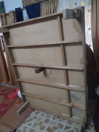 كشن خشب • ثقيل • جانب الايمن