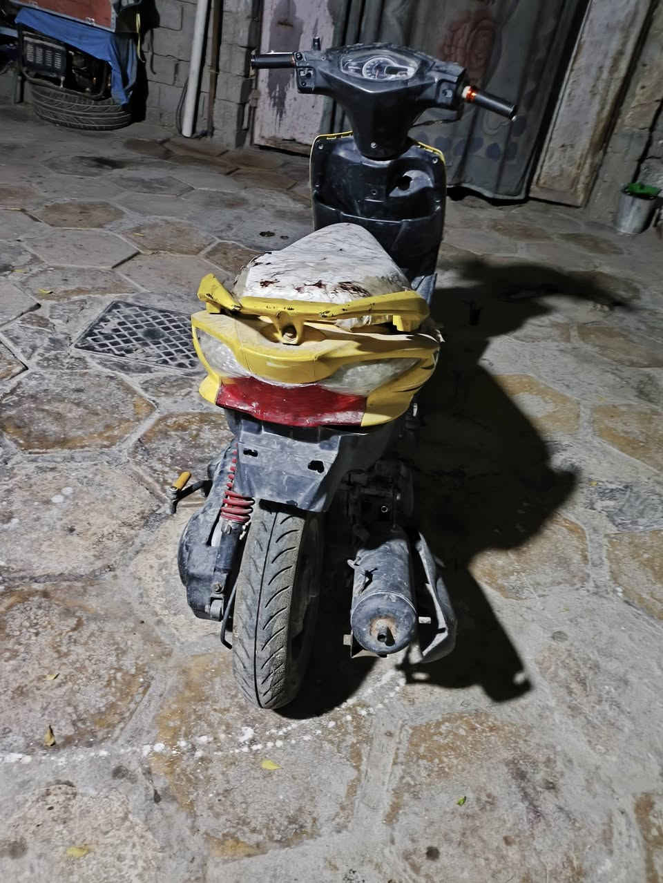 سلام عليكم دراجه للبيع الدراجه طافيه ما اعرف اشبيها تجي وتفحص المكان كوفه هاذا رقمي بي واتساب ***********

