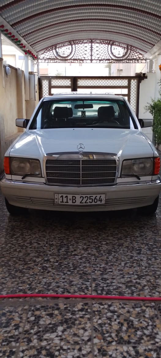 سلام عليكم سياره للبيع  مارسدس موديل 89 ابيض مكينه300 جاهزه ومكفوله فول جلد كهرباء تبريد  باسمي السياره السعر 90 ورقه اي استفسار ع الهاتف ***********ابو فراس
