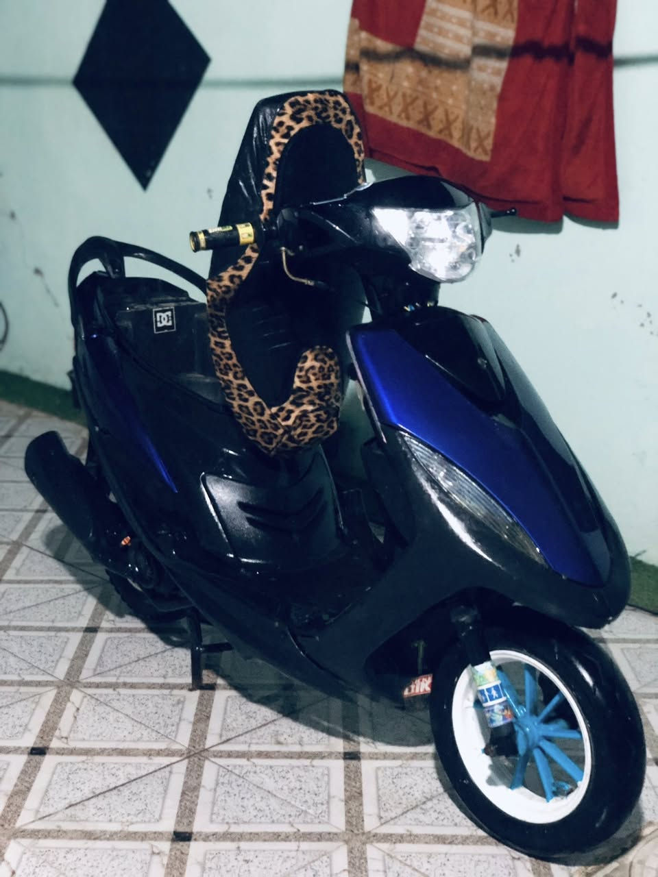 سلام عليكم دراجه البيع فول كلجات رياضيه بوشه55فول دراجه شلعه معدل خير من الله وياه كابريتر قفاز مال55كامله رقم ***********
