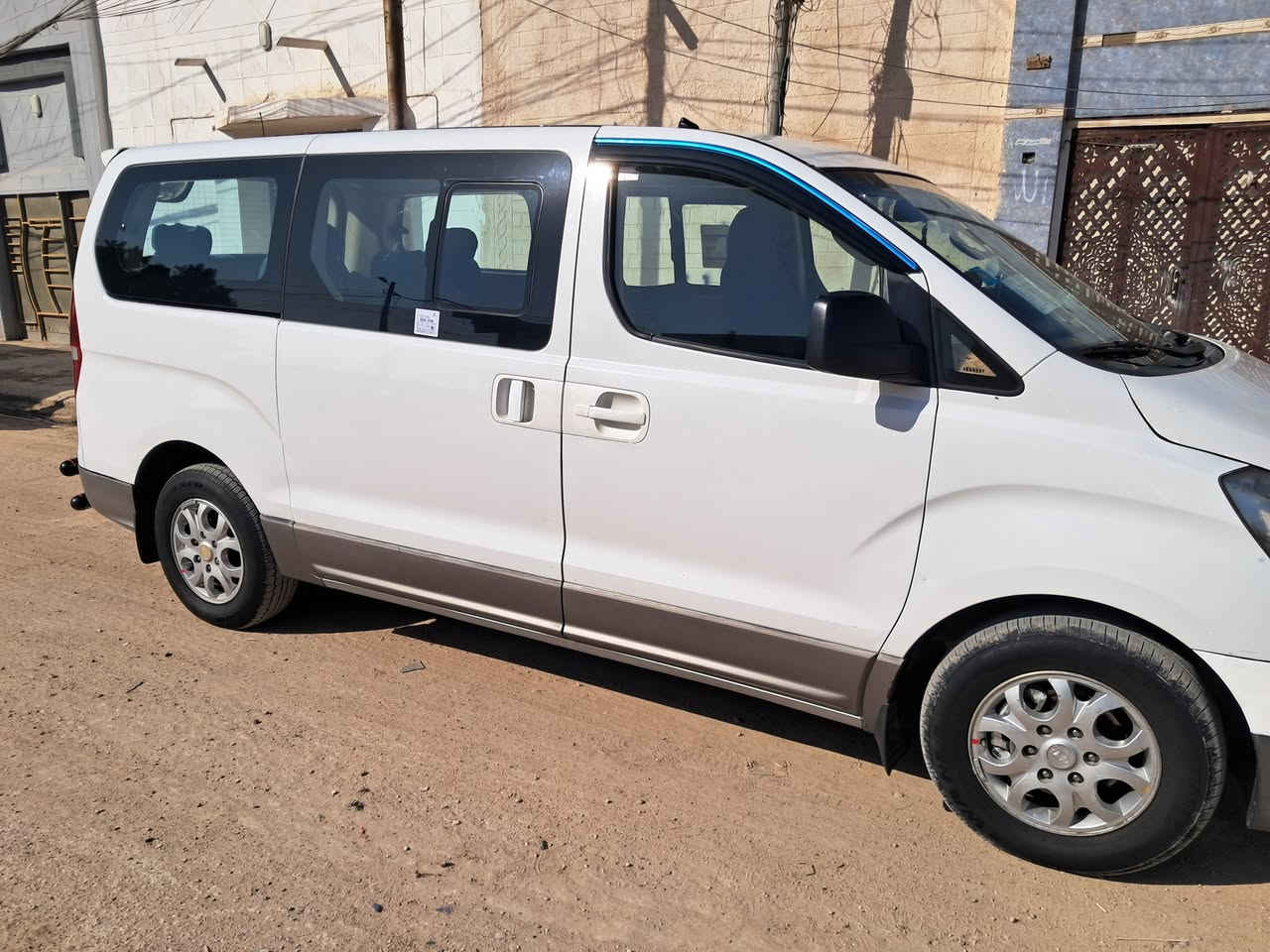 السلام عليكم ستاركس 2014 مكفوله كفاله عماله بس ذني الي مأشرات مكفوله من الحدادية وتخم تاير جواها مكينه مليونين وميه ستوها مجفته الماني جديد رقمها نجف  ولشراي خلال شهر مداورها
العنوان ديوانية الرقم ***********
السعر 175 وبيها مجال شي بسيط
والي مايشتري لايتصل رجاء
