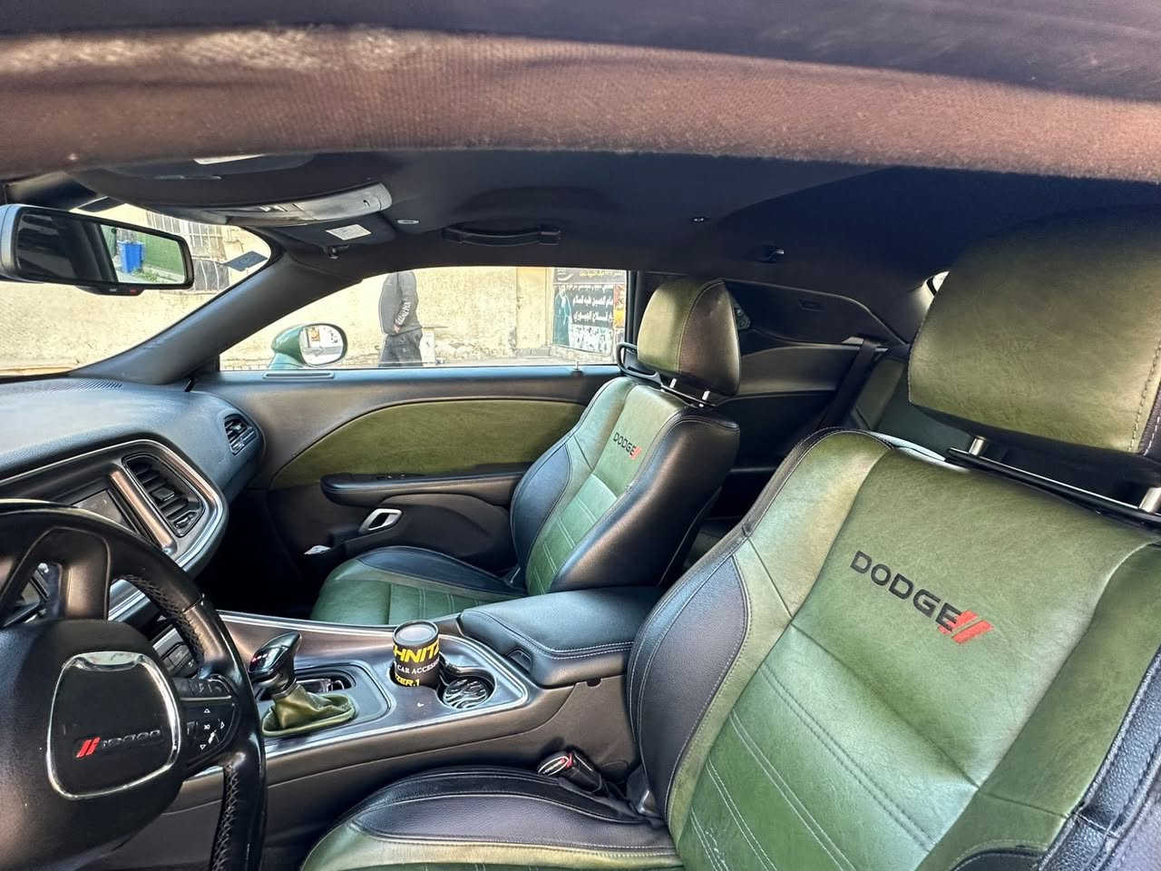 السلام عليكم
جالنجر sxt

لون مميز زيتوني سيارة لونين تو كلر اصل 

سيارة مكينة كير بلدي ما مفتوح برغي 
محرك v6
سيارة بدون حادث كلين

بيه قطعتين كلير  بنيد وجاملغ ايسر خلفي من اميركا 

ماشيه ٦٤ سيارة حيل نضيفه 

عليه ويل ب٧٠٠$ دولار 

شوته اصليه بلد جبيرة 

تدفئه تبريد خير من الله 

مكان سيارة كربلاء 

رقم بغداد بسمي 

سعر ١٨٢ وبيه مجال 

رقم /.   ***********
