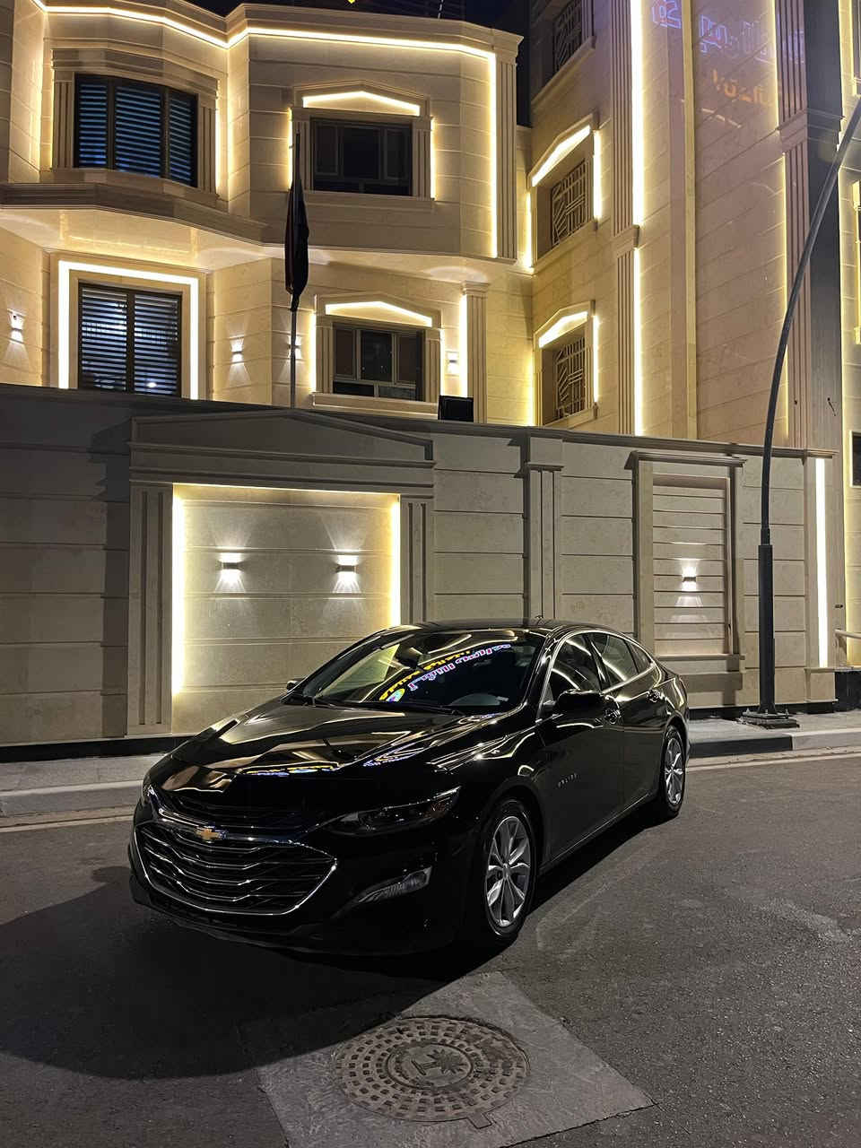 رقم معوقين بصره مميز
 المواصفات:
 ▪️المحرك: 1.5 لتر تيربو (1500 CC)
 ▪️  فئة LT
 ▪️بصمة تشغيل 
 ▪️ تشغيل عن بعد 
 ▪️بصمة ابواب 
 ▪️ شاشة لمس 8 إنش (عربي)
 ▪️ كاميرا خلفية
 ▪️تحكم ستيرن 
 ▪️ بلوتوث + USB + أبل كاربلاي / أندرويد أوتو
▪️مكيف أوتوماتيك ( قطعتين )
▪️ هيتر كراسي  
▪️ كرسي السائق تحكم كهرباء
▪️مصابيح LED نهارية لايت عالي ناصي زنون
▪️أنظمة أمان : ABS + الثبات الإلكتروني + وسائد هوائية
▪️ شاشة اعطال 
▪️ حساسات ضغط هواء الاطارات 

 🔴 المحرك والكير  والصدر في حالة ممتازة 

 سعر 140 وبيها مجال  
 • السيارة نظيفة جداً من الداخل والخارج 
مكان السياره البصره الطويسه وأي استفسار تعال خاص وتدلل 
للتواصل ***********
وتساب  078303016
