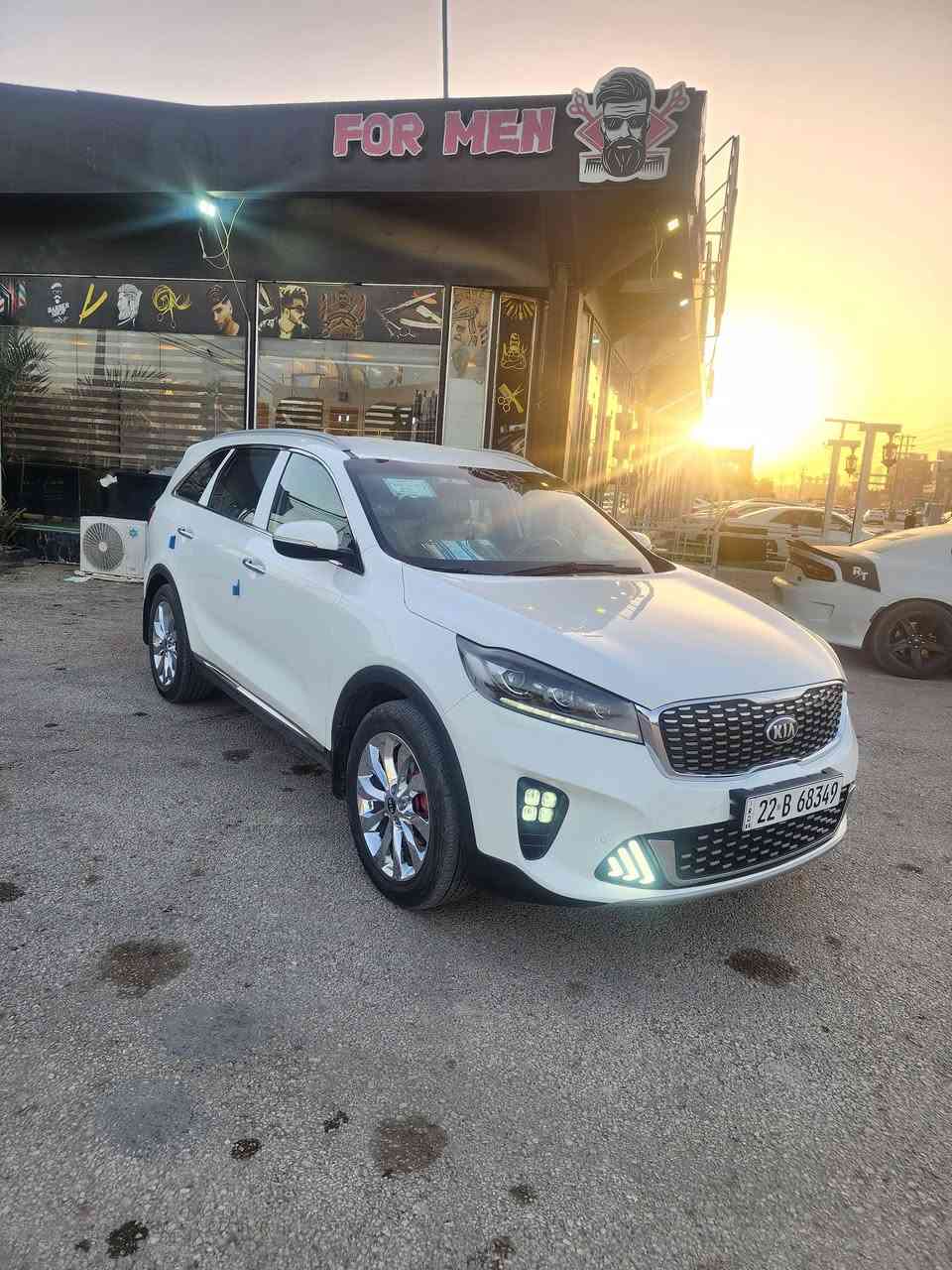 للبيع كيا سورنتو ٢٠٢٠ رقم اربيل  انكليزي ٦ سلندر  مكفوله من ضربه وصبغ وتبديل مكينه وكير على وضع الشركه  ماشيه ٩٥ الف سعرها ٢٥٨ وبيها مجال بسيط النجف الاشرف اتصال ***********
