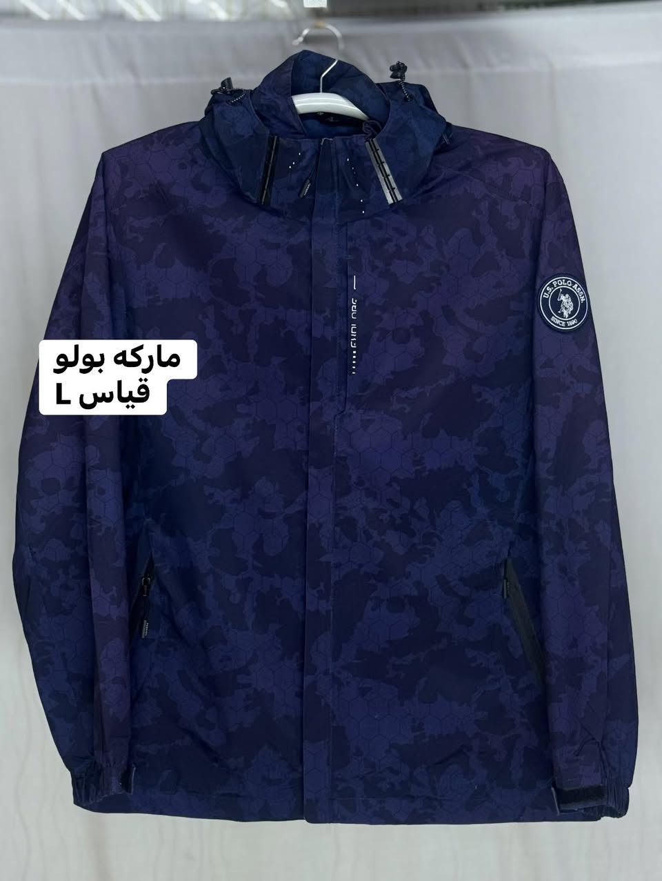 قمصله +يلك سوبر كريم 
القياس  S /M/ L/ XL
النظافه 💯/💯  

يوجد توصيل 🚚 (بغداد -محافظات )
☎️رقم الهاتف :***********

للحجز -دايركت
