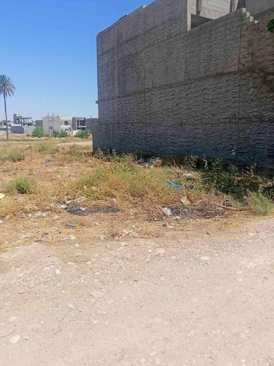 كاع للبيع 200م طابو زراعي قريب من ملعب جديد وقريب من مجمع حجي حازم سعر 26بي مجال هاتف ***********
