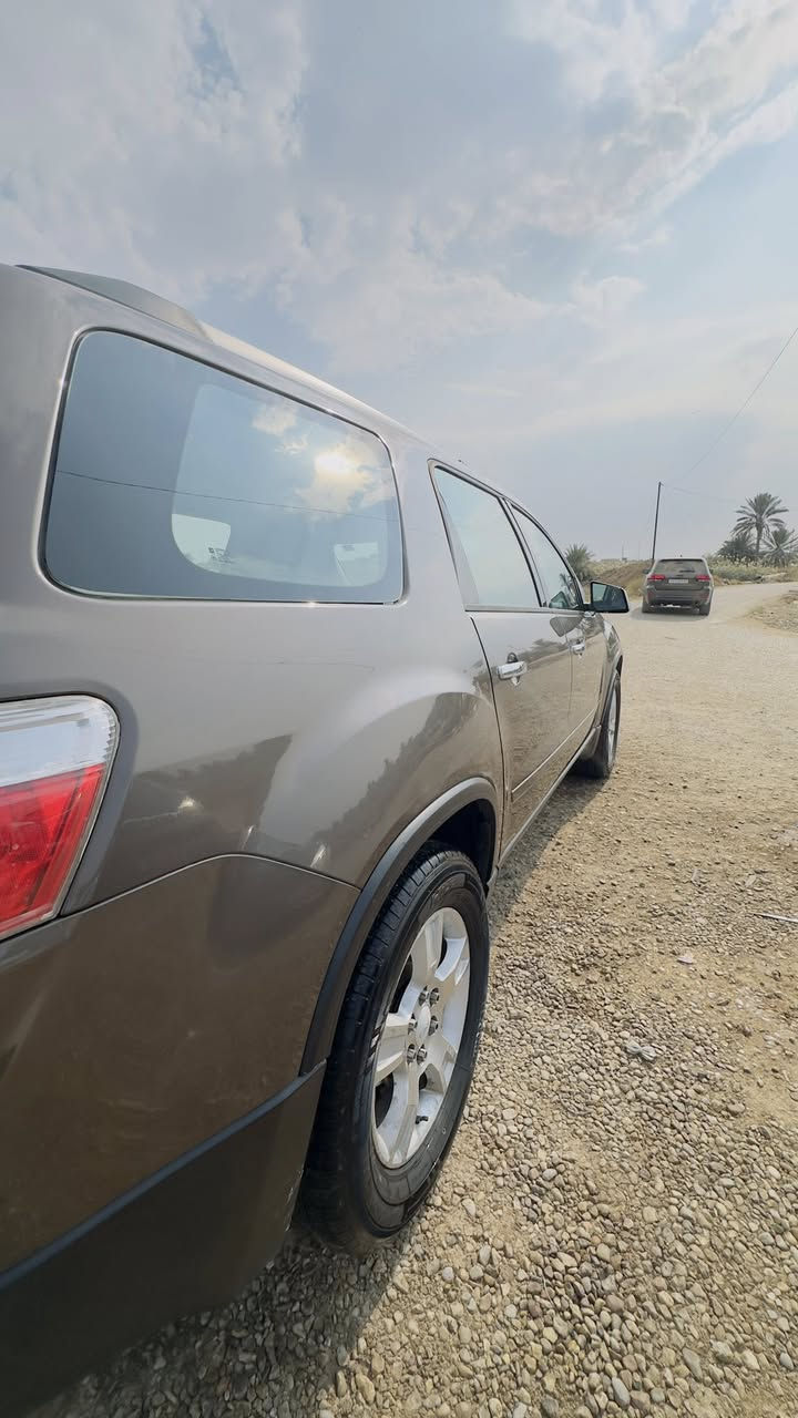 اكاديا ٢٠١١ مكفول
للبيع او مراوس ١١٠$ وبي مجال
***********

7 راكب

-تشغيل عن بعد

_تحكم خلفي التبريد VIP

_دفع رباعي فور ويل

-كامرة خلفية 

-كاميرا امامية

 _حساسات دعامية 

-تبريد ثلاث قطع

-غرفة السيارة VIP سياحي

-مكينة6/ V3600 

_جنطة كهرباء شفط 

_كشنات كهرباء
