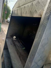 غراض مطعم للبيع نظاف استعمال قليل كلمن وسعرة مكاني ديوانية حي الجامعة ...