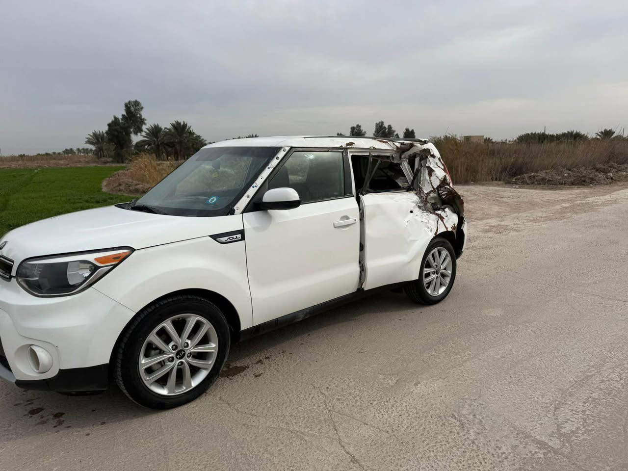 كيا صول موديل 2019 وارد امريكي رقم بابل شرط التحويل محرك 2000 دوش 
تحكمات ستيرن شاشة كشنات جلد 
حادث امريكا طخة بالداير مال الجاملغ الخلفي 
وحاليا بيها حادث أبيع على وضعها بجم كبس بدون ايرباك سعرها 89 وبيها مجال مكان السيارة بغداد 
الاتصال *********** بغداد, العراق
