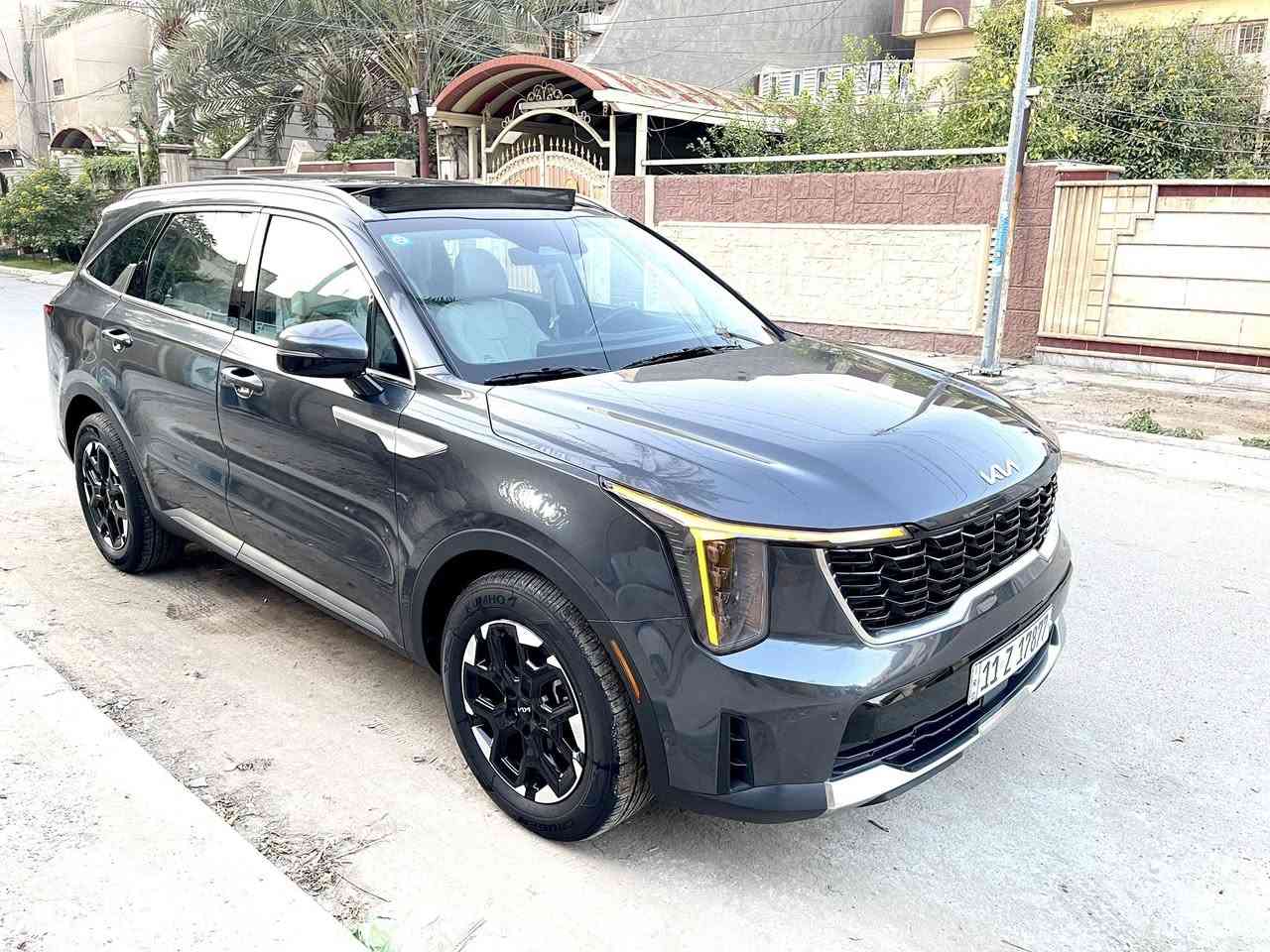 كيا سورنتو 2024 الشكل الجديد
الجاملغ مكصوص شركة تأمين والباب فقط مفتوح بدون دواخل نهائياً جاملغ شديتله بلادي ونفس اللون جبته بس نصبغ كله والباب بلادي امريكي يعني قطعتين صبغ فقط وبجم كبس بلادي والسيارة مناقصه برغي جديدة جداً مكفولة حتى من الشخط ماشية 13 الف يعتبر قليل الممشة ولون فيلي السيارة
ورقم بغداد الجديد اب اسمي تحويل ثاني يوم
المواصفات:
بنوراما 
بصمة تشغيل مع بصمة ابواب
كشنات جلد ابيض مع كرسي السائق كهرباء
تدفئة بالكشنات
7 راكب السيارة  
رادارات 360 درجة‌
حجم المكينة 2500
شاشة ابل كار بلي
شحن واير ليس
هاند بريك دكمة
اوتو هولد
تحديد مسار وقيادة ذاتية
تشغيل عن بعد
توصيل usb بالكشنات
لايت زينون LED
السعر 275 وبيه مجال
واتس اب *********** 
للاتصال ***********
‏‌‎
‏‌‎
