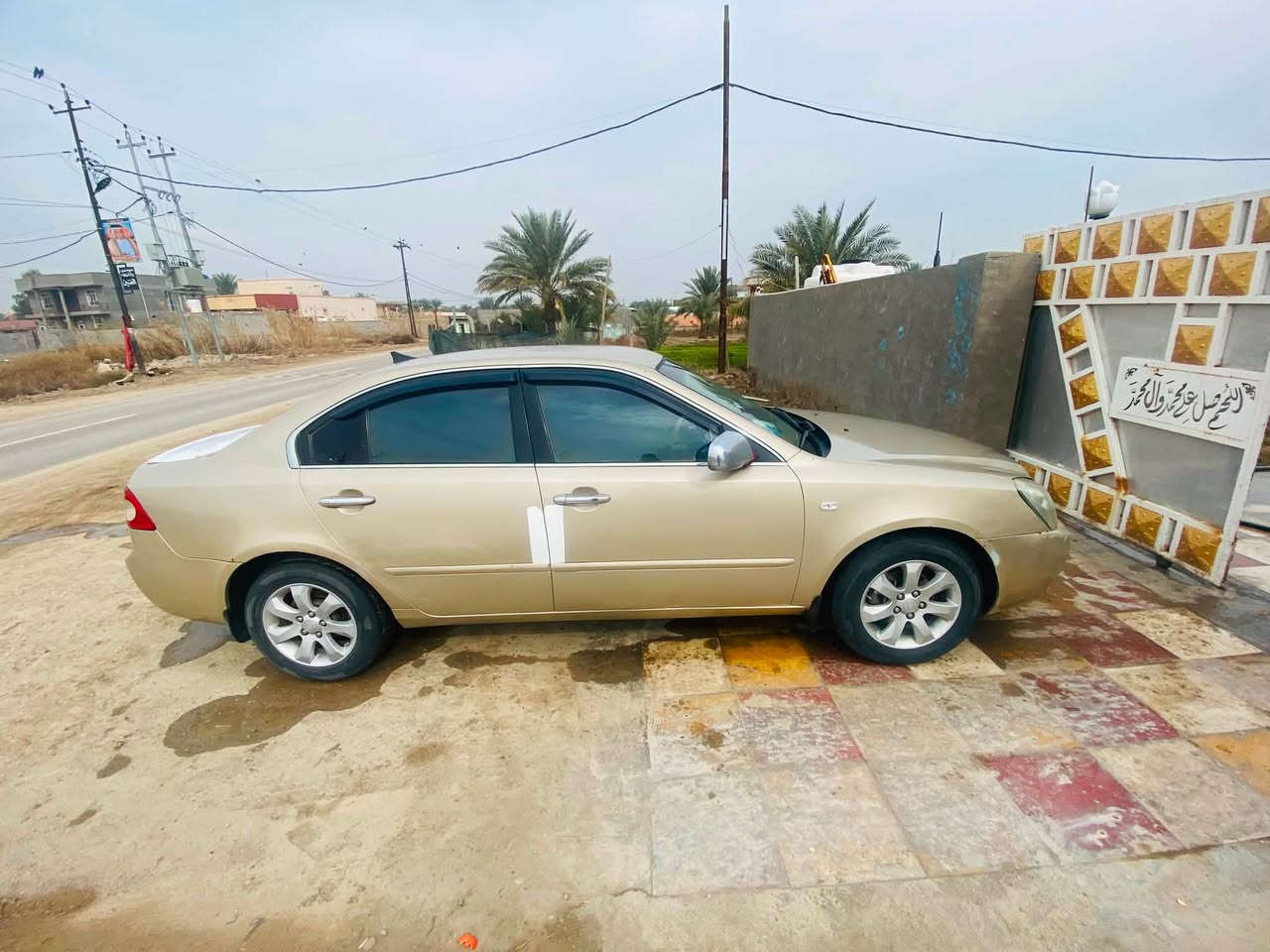 السلام عليكم 
سيارة اوبتما ٢٠٠٨ خليجي محرك ٢٠٠٠ لون ذهبي
رقم بغداد انكليزي بسمي تحويل ثاني يوم
سياره مكفوله من الضربه فقط بنيد جارد ومرشوش ودواير جاملغ خلفي علما البنيد الأصلي فقط جارد ومرشوش مكفوله من الضربه تجي وتشوف بعينك السياره احلى من الصور 
داخل مرتب نصبته حلوه سعره ١٠٠ وبيه مجال للطبين وتجي وتشوف بعينك وذا ماتعجبك السياره انشاءالله تلكه الأحسن مكاني حله بابل رقمي ***********
