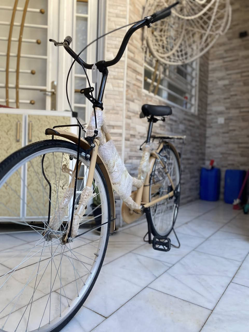 سلام عليكم شباب بايسكل للبيع كربلاء باسكل نضيف ولا شخط بدون نقوصات معروض ١٦٠ ألف وبي مجل بعده بجيس الشركه مستخدم شهر واحد الي يشتري يجي علا هذا الرقم واتساب ***********
