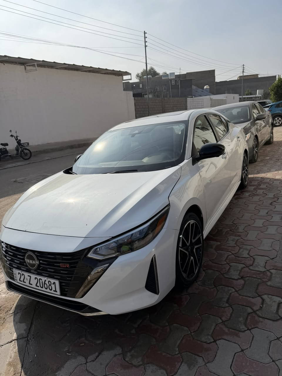 السلام عليكم 
سنترا 2024 SR فول فول 
ضررها بنيد فقط بدون شاصي 
مواصفات ل Sr معروفه خمس كامرات 
تحديد مسار رادار امامي خلفي حساس خلفي هيتر جشن كشن جلد كرسي كهرباء فتحه سقف بصمه تدعم نضام الكار بلي  عداد المسافه 20000 رقم اربيل ب 155 وبيه مجال شي بسيط بسمي تحويول مباشر 
***********
