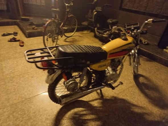 4 كير للبيع اوراق اصولي 2021 
السلام عليكم 
اربعه كير للبيع اوراق اصولي موديل 2021
السعر 700 وبيها مجال مكان كربلاء الحر ***********
