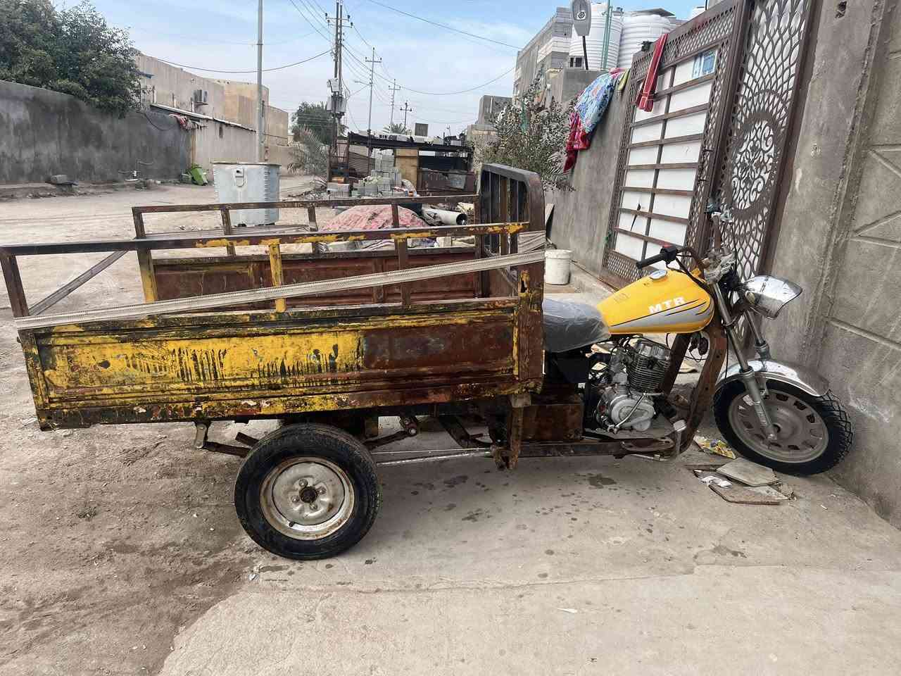 السلام عليكم ستوته ام تي ار للبيع كلك شاصي مكفول اكفلهة الك من لعشاير مكاني قرب سيد سامي ***********  سعر 400  قفل
