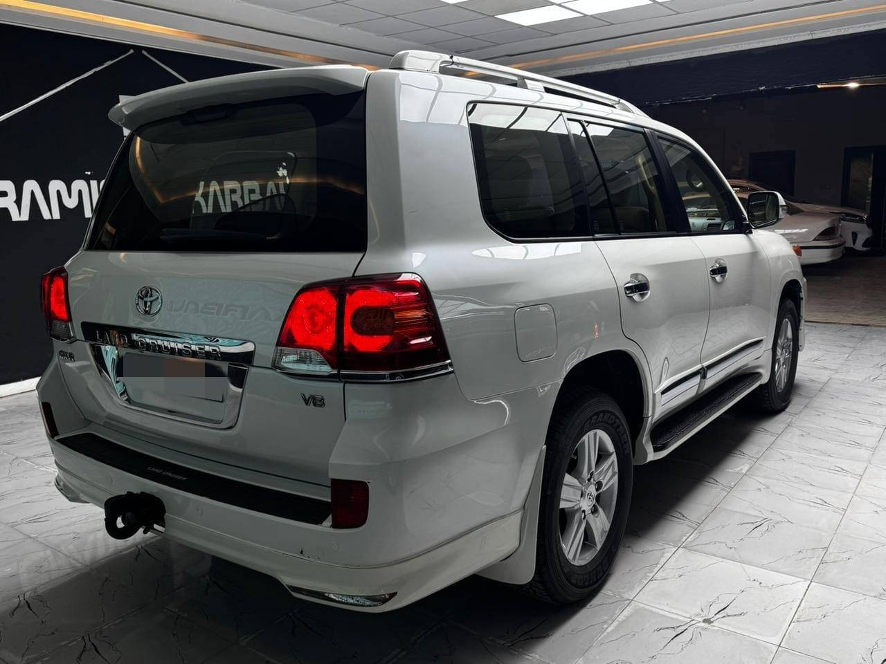 تويوتا لاندكروز 2012 ابيض خليجي 
رقم بغداد رقم و سنويه جديد
فول مواصفات فول
صبغ جامغ ايمن صبغ فقط
 بدون معجون اثر خطه طابعه
 ( و عندي الفديو مال الخطه)
مكان كربلاء

🛑 السعر سوي تعليق يصل مباشرة 🤖 

مكينة كير مكفولات بشرط
سياره حيل حلوة ونظيفة 
ماتحتاج مصرف جاهزة من كلشي

رقم صاحب سيارة
***********
