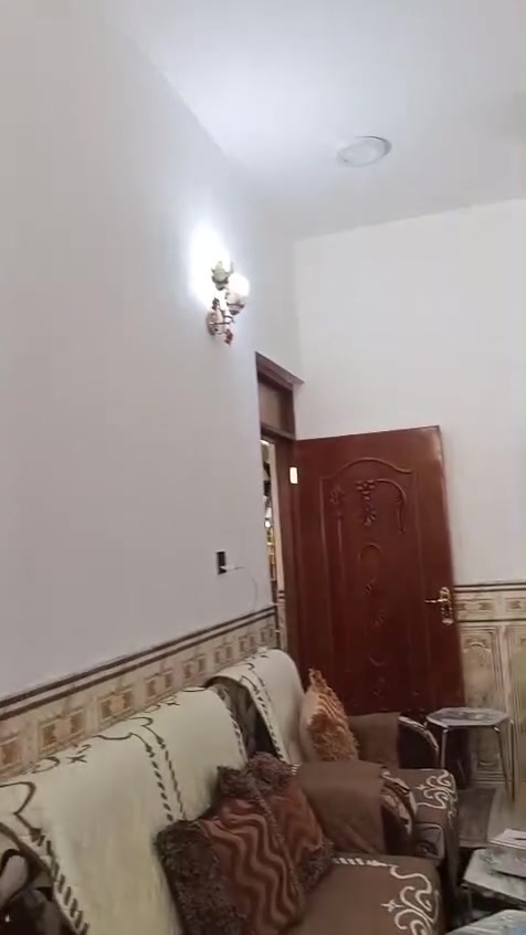 دار ٣٠٠م طابو صرف موقع مميز مركز  السديناويه  قرب مثلجات الملاك  خدمات كامله منطقه هادئه  يبعد ١٠٠م عن السايدين  البيت طابقين كونكرت طابوق حديث  الطابق الثاني نقص لبخ مخمر ارضيه  السعر ١٩٠ بيه مجال للاستفسار الاتصال على الرقم *********** او او ***********
