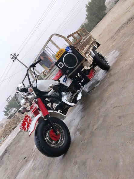 للبيع15اورق اصولي***********
السعر 1650وبيه مجال
مستعجل علا بعته مكان سوك الشيوخ
