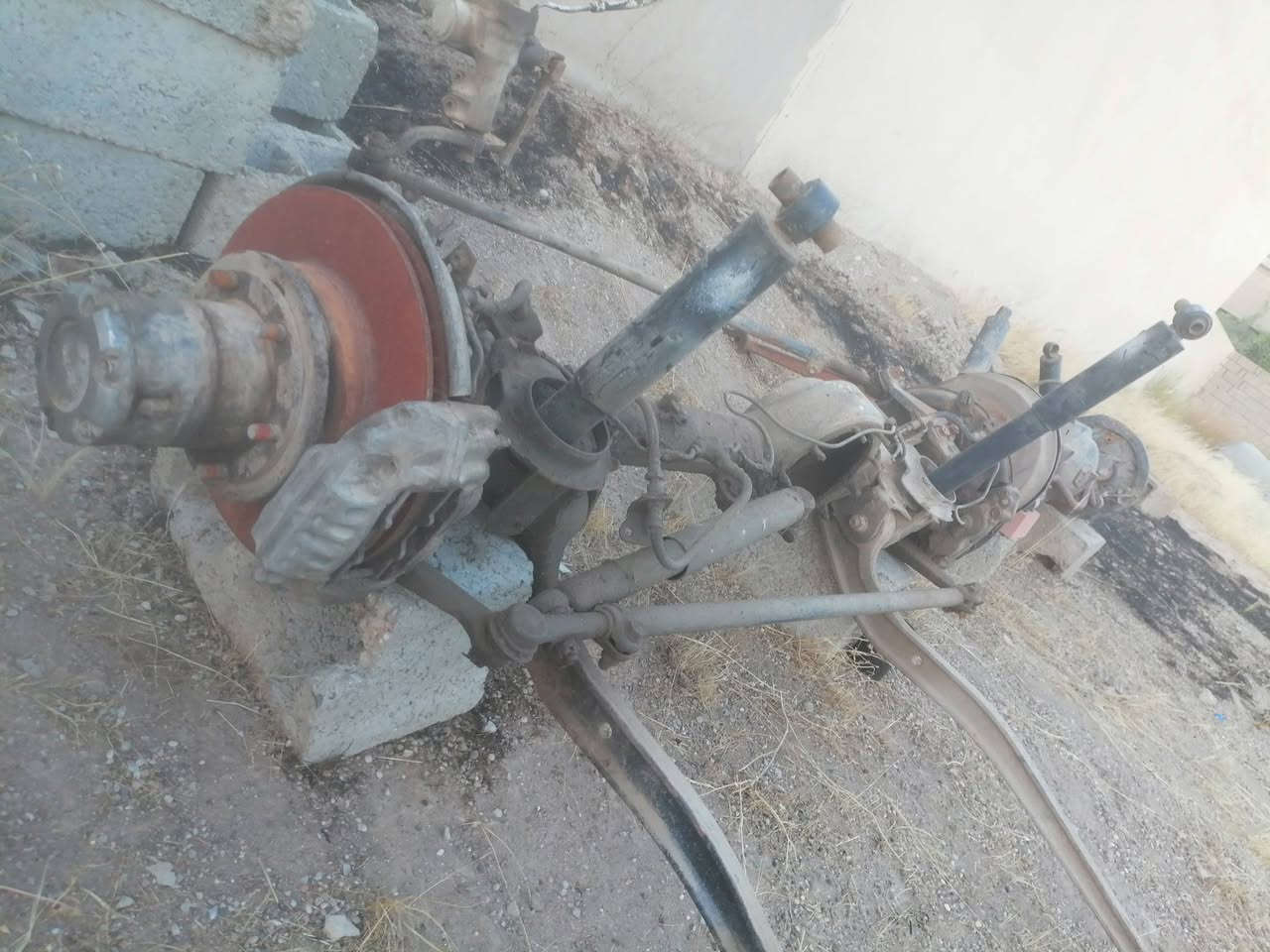 سلام وعليكم من رخصت مدير الكروب اكسل خلفي و هاوزن امامي برادو ٩١ الاكسل بي ونه و كاملات شرط بدون قطره لحيم والهاوزن فقط يحتاج جعمقه و شفتان سعر اثنينهن ٢  350 الف قفل عنوان كركوك ***********

