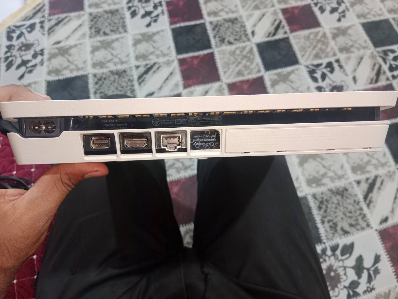 بلي 4 سلم لون ابيض ريجن ياباني مستعمل نضيف وياه يدتين وكيبل باور وكيبل اج دي وكيبل شاحنة وقاعدة ستاند وشاحن يدات ب200 الف مكاني ناصرية الصالحية


**إذا كنت صاحب هذا الإعلان وتريد حذفه لأي سبب، رجاءا أرسل رسالة إلى الدعم الفني**