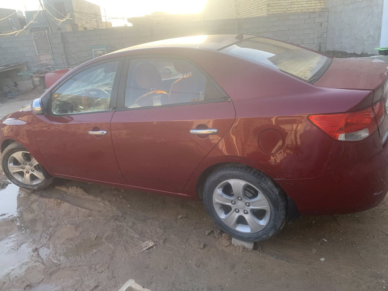 سيارة سيراتو خليجي للبيع موديل 2012 كفالة عامة من تبديل وضربة قويه وصبغ مكينة وگير شرط كفالة تبريد تدفئة شغال حدادية جيد جدا رقم نجف مكان نجف براكية سعر 110$
للمعلومة ابيع شرط مداور خلال شهر 
للاستفسار ***********
