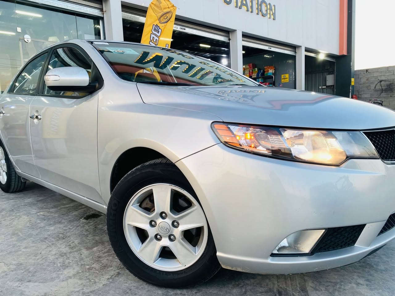 السلام عليكم
السلام عليكم ادوات ادوات دخول جديد كيا سيراتو 2011 كصة جنطه كير مكينه حداديه علئ وضع الشركه شرط زيرو السياره جديده كلش بعد احلئ من الصور مواصفاته كلشي موضح بل صور العنوان بابل السعر 45 بيه مجال قليل ***********
