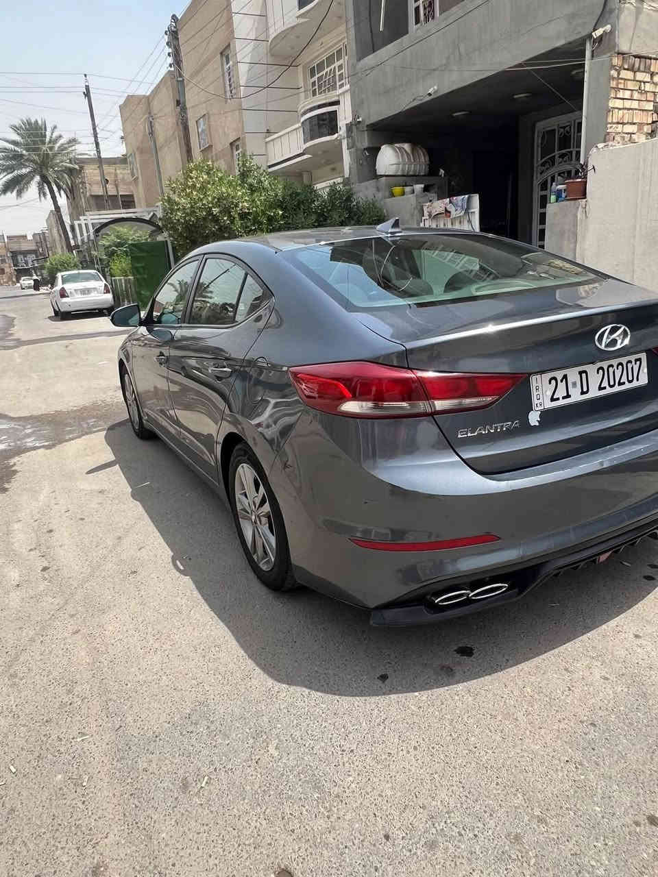 النترا ٢٠١٧ سيارة كلين بدون حادث  فول عده الفتحه والبصمه باقي المواصفات بيهه

بل عراق بيه بس بنيد  ونفس ألون بلادي بدلته يعني حتى الدعاميه الاماميه بلاديه    بدون دواخل 

بدون قطرة صبغ ولا بارد حته دعاميات كفاله 

 صور الحادث مرفقه بل منشور

منضومة غاز شادله  

شاشه جبيرة 

رادار 

كشنات تدفئه 

تحكمات جهتين 

شاشه اعطال 

رقم سليمانيه دولي  رقم مميز

ماشيه 130k وليس ميل 

عارضها 125
***********واذا مراوس بسوناتا او اوبتما ماكو مشكله
