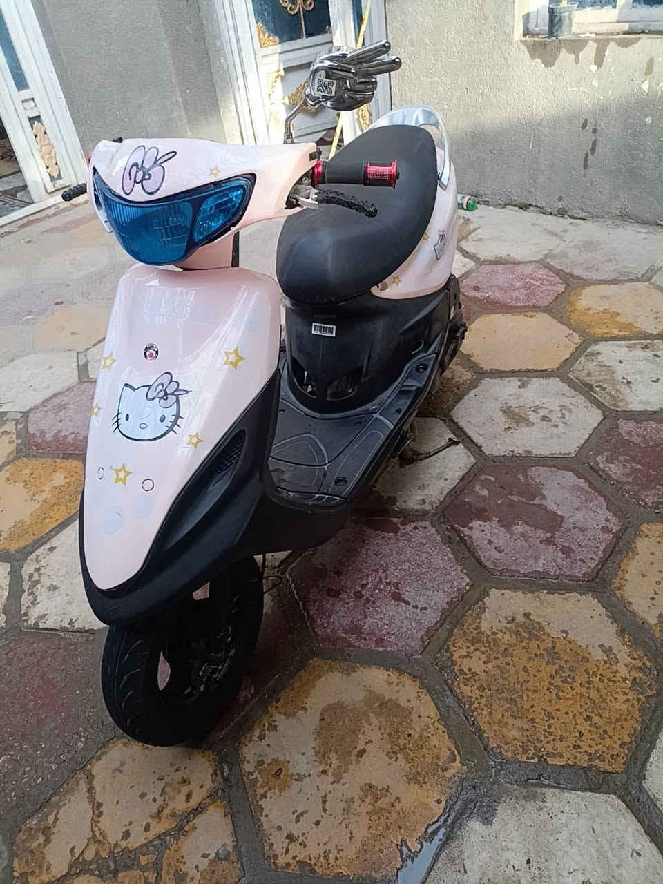 شباب دراجه ماكس قجمه جاهزه مامفتوحه
وصارلها فتره بسيطه من طالعه مو شراي لا تشلع كلبي واشلع كلبك
***********
مكاني ناصريه مركز
