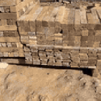 قالب خشب للبيع روسي تارس نظيف بغداد الحسينيه 07770553766