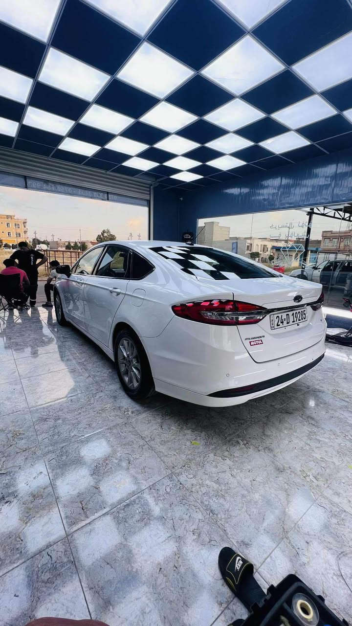 فورد فيوژن ٢٠١٧ مراصفات SE 
سپي بةفري 
شاشة گةورة 
كارپلةي 
٣ شاشة 
بةسمة 
بريك بةسمة 
لايت ليد و زينون 
گير ماوس 
زور مواصفاتي تر 
سةيارةيةكي هةتا  بليي جوانو خاوينة  و بي مةسروفة 
گيرو مةكينةي بةشةرتة چركةي تيدا نية 
٤ پارجةي بوياغة و ٢ پارجةي گوراوة بة بيلاد 
پشتو پيشي كةبسة  ارباك بةشةرت 
تةنها ناو دةرگاي سةكني هةيتي 
سعري ٩٨$ وةرةقة  و كةمةك مةجال  
لة هةوليرم 
***********
*********** أربيل, العراق
