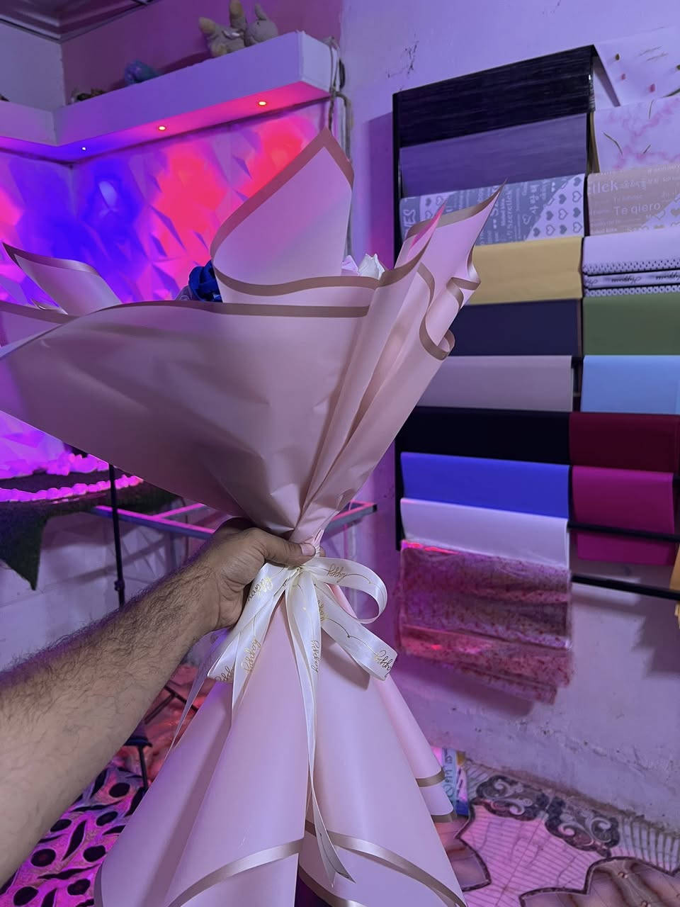 ورده الاصطناعي 
بوكيه 💐 كامله 
السعر ١٥ الف 

https://www.instagram.com/m_t_e1e?igsh=MWFhZTkwdTE2NHVsZA==


**إذا كنت صاحب هذا الإعلان وتريد حذفه لأي سبب، رجاءا أرسل رسالة إلى الدعم الفني**