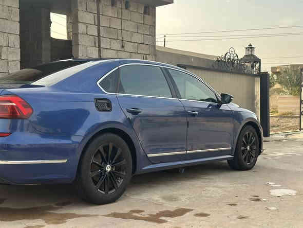 السلام عليكم 
للبيع 
باسات 2017
محرك 1800 توربو 
عداد المسافه K201
السعر 145
مكان السيارة العلم 
صور الضرر موجوده مع الصور
***********
