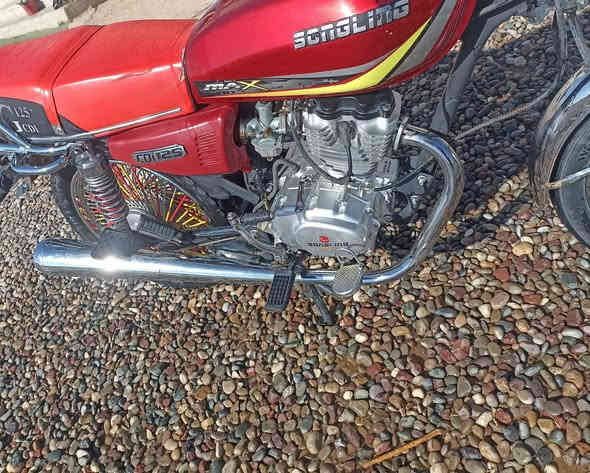 السلام عليكم موطور للبيع وللمراوس موديل 24 اربعه گير  كلو شغال  .       ***********.وتساب
