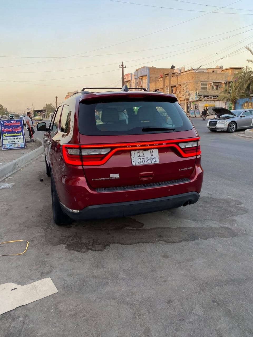 السلام عليكم سياره دورنكو موديل ٢٠١٥ خليجية لمتد فول مواصفات بيها صبغ شبر بالجاملغ الامامي عكس صفحة السايق و شبر جوه الرقم ماشيه ١٥٥ ألف السياره جاهزه مابيها اي نقص رقم بغداد بسمي رقم جديد هزة سنوية جديده مكانها بغداد عراضها ٢٢٥ للتواصل الاتصال ***********
