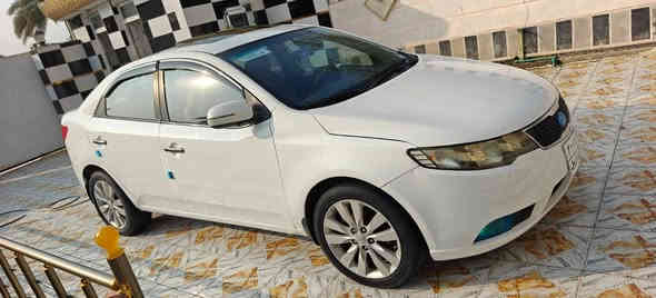 كيا سيراتو 2011 وارد خليجي فول مواصفات عده البصمه السياره بيه صبغ  غير مكفوله ابيع صبغ عام عام مكفوله من الكلبه ولحادث فقط بابين اليمنه  مضروبات او عندي فيديو لسياره موضح السياره شرط التحويل  مكينه كير حداديه كله بشرط السعر70هاتف***********
