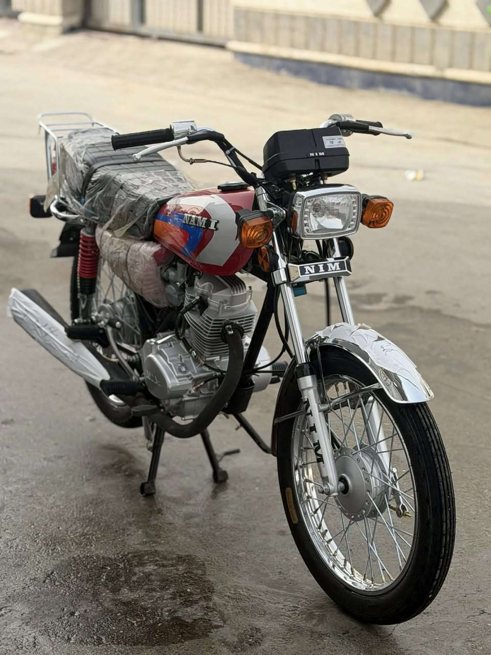 السلام عليكم الدراجه للبيع نقصها بس كتف مال اشياير دراجه رمبه صار اقل الشهر من نازله من ابو حمره دراجه خير من الله +الصلنصه مو ويها اكو البلاديه مالتها شخط مابيها   ااتصال***********
