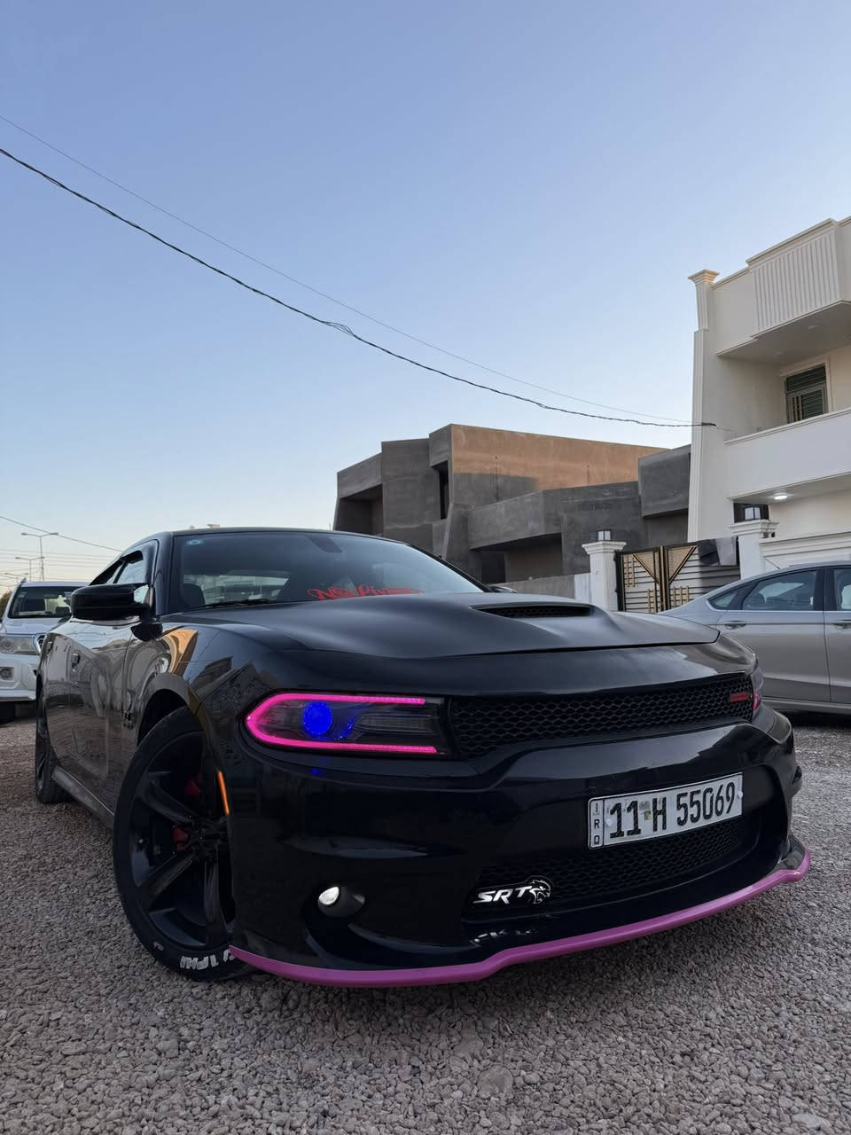 دوج چارجر للبيع او المراوس سعرها ب 170 ورقة وبيها مجال قليل RT محرك V8 5700 لون اسود موديل 2017 ماشية 105 حدادية جديدة بالكامل وكالة بلكات جديدة عليها ادامة كاملة  عليها جنح SRT عليها كشنات حضن SRT عليها سماعات من شركة الباين عليها كزوز كامل SRT عليها عيون الشيطان عليها لد متغير الوان على الموبايل شفتات ستيرن هيتر مري قلاب عليها كڤر لحية عليها برمجة من البطل مصطفى ايكل رقم بغداد الدولي الجديد سنوية لل 29 سيارة بأسمي تحويل ثاني يوم 
رقم تلفوني للأستفسار واتساب ***********
