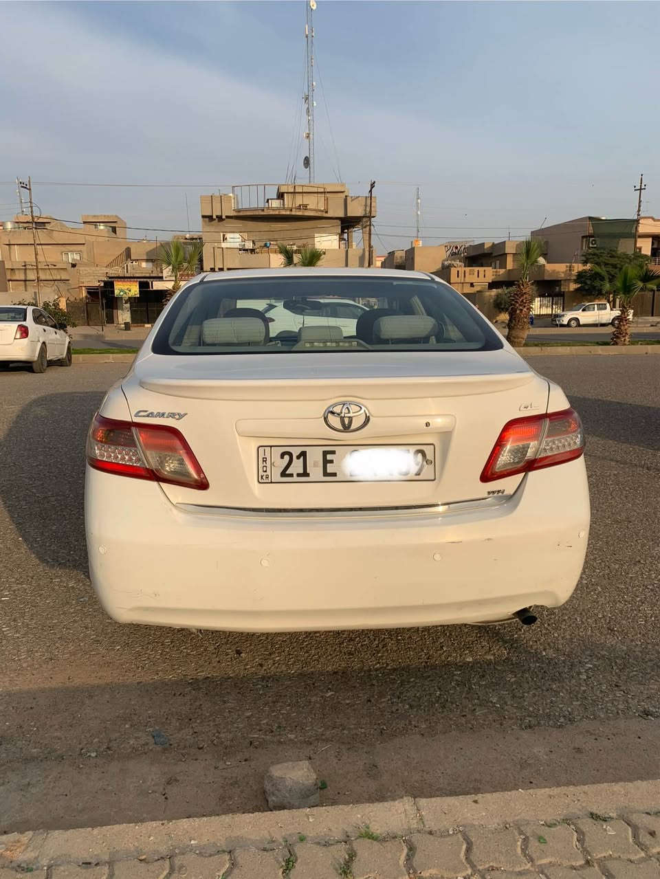 سلام عليكم 
للبيع كامري 2010 خليجي 
بيه جاملغ صبغ وباردين فقط 
محرك مفتوح . بدون عيب 
سيارة نضيفه بدون نقص 
*********** كركوك, العراق
