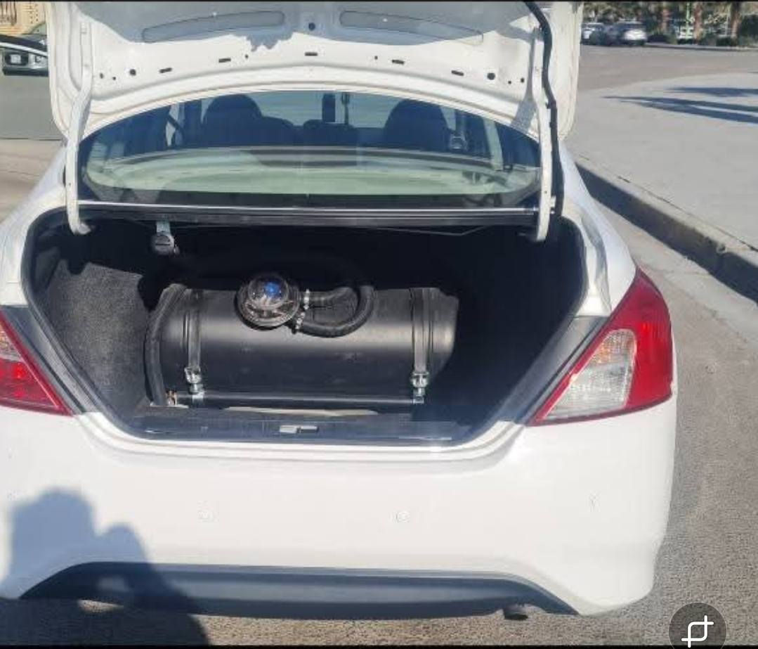 البيع السعر ٩٨    *********** 
مديل ١٩
