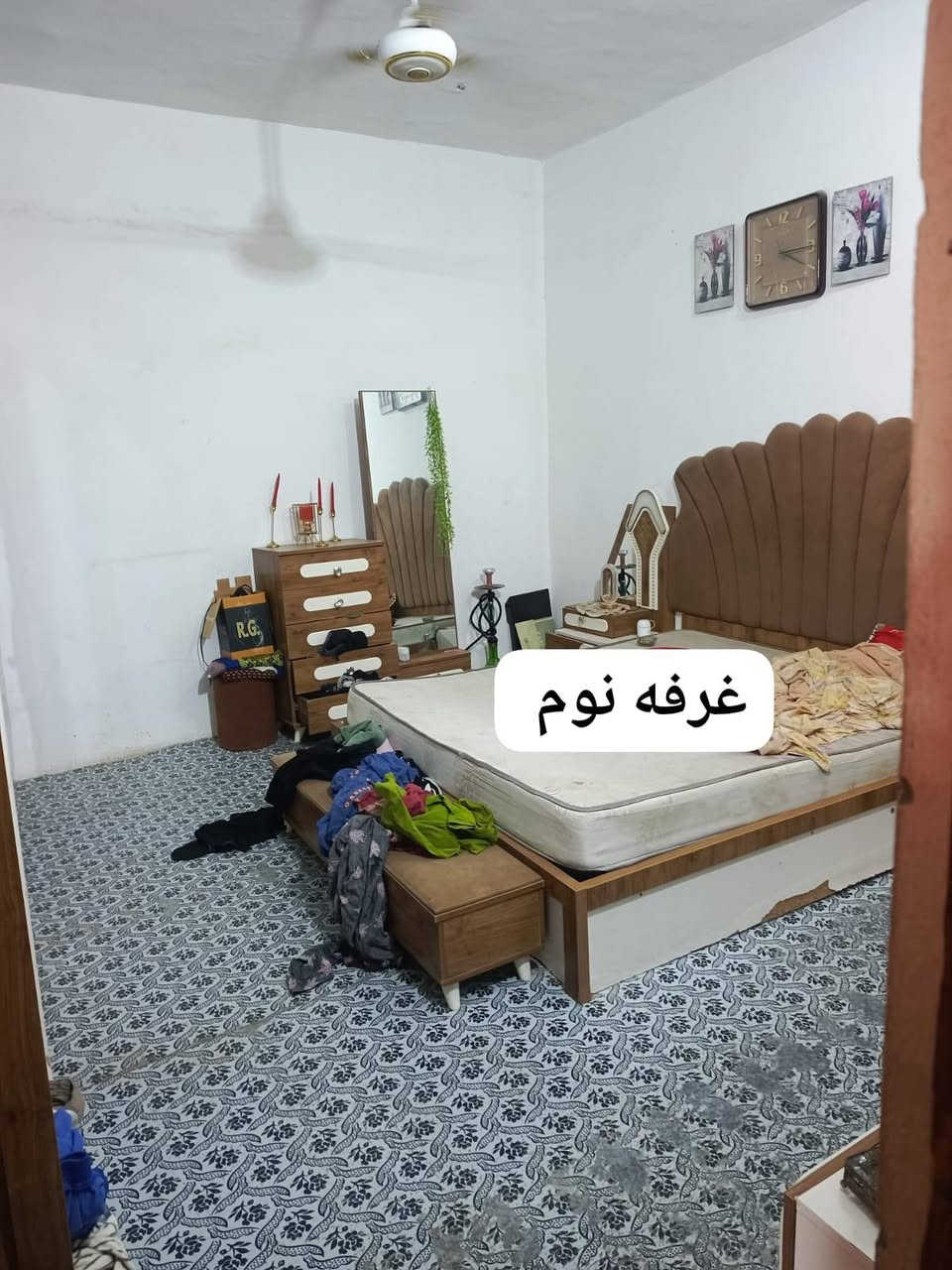دار للبيع 139 م في بعقوبه كاطون الرحمه قرب مدرسة الاصمعي منطقة ال7000 الطابق الارضي جاهز والطابق الثاني هيكل مسقف بسعر 55 مليون قابل للتفاوض *********** واتس ماسنجر
موقع المكتب أدناه@
  مدخل شارع الرحمه مقابل معرض المعموري  https://maps.app.goo.gl/882y5YuEfvr2y8q36?g_st=aw
