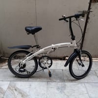 بايسكل ياباني للبيع كسر حاوية سعر 100 وبي مجال المواصفات :- 1- لون ابي...