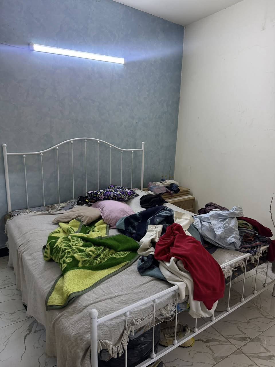 سلام عليكم هدني غراض كلهن البيع كلهن فارغات مكاني بغداد غزاليه   غرفتين نوم مستعجل على بيعتهم تشال غراض


**إذا كنت صاحب هذا الإعلان وتريد حذفه لأي سبب، رجاءا أرسل رسالة إلى الدعم الفني**