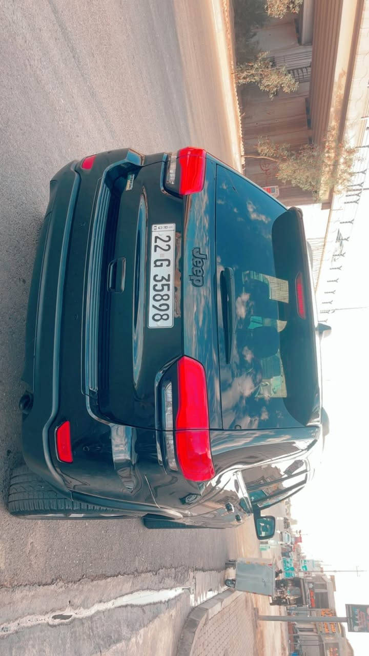 سلام عليكم 
جيب لاريدو 
موديل 2014
كير محرك بالشرط 
بيها صبغ جاملغ 
وبونيد مبدل بلادي بدون صبغ 
وبين البابين شويه صبغ 
صدر كله جديد 
دينار مابيها مصرف 
مواصفات كشن جلد 
شاشه جبير
شفتات 
رقم اربيل بسمي تحويل وكاله حاظر
السياره كلش نظيفه وترايها يخبل 
السعر 177وبي مجال 
للبيع فقط 
مكانها كركوك 
للاستفسار خابر ع رقم 
*********** كركوك, العراق
