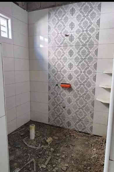 خلفه سيراميك ارضي وجداري شغل درجه اولى والشغل ايراني شغل تتريس//***********//
