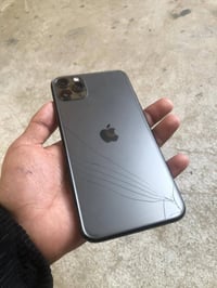 ايفون ١١ برو ماكس • ٦٤ • بطارية ١٠٠