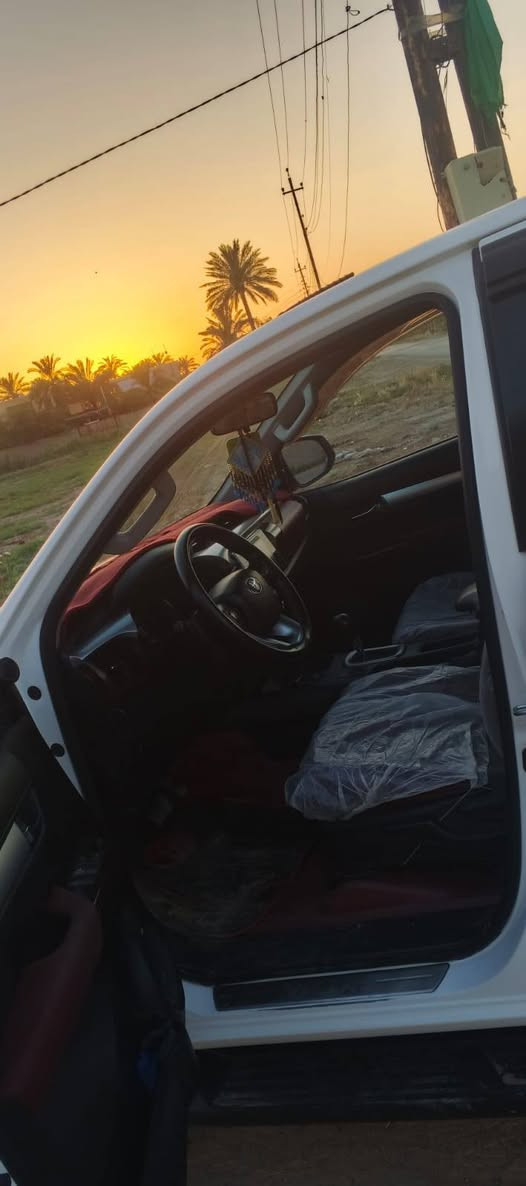 السلام عليكم هايلوكس للبيع موديل 20 سياره كفاله عامه شرط الكفالة سياره جديده بشكل ماشي 90 مكان بغداد الشعله. تحويل مباشر بسمي  تفاصيل وسعر. ***********
