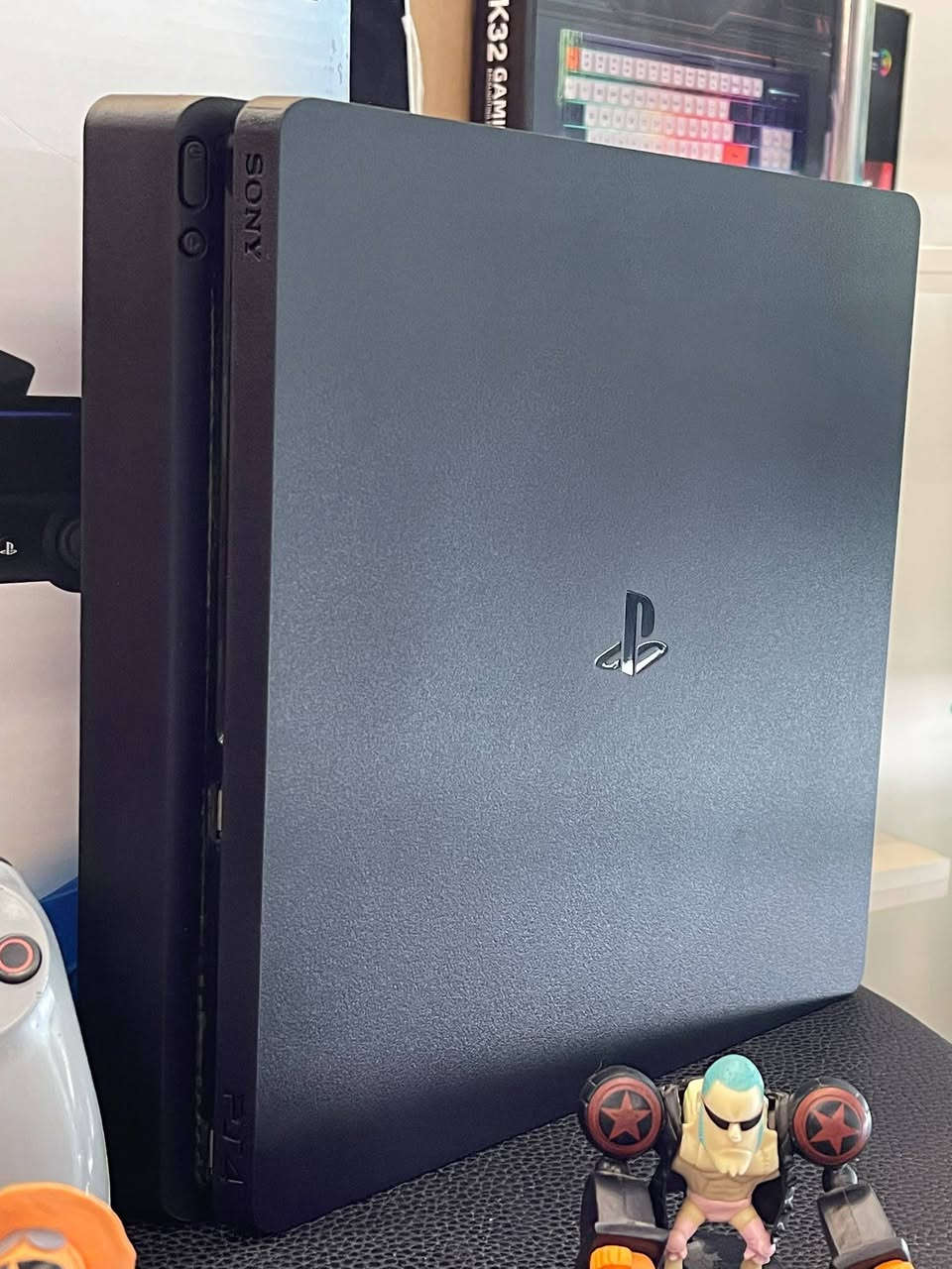 PS4 slim 
نظام 13.50 لا يعدل 
جهاز مختوم غير مفكوك 
مع قبضة فابرك اورجينال 
مع كامل الوصلات 
مع بكج العاب اختياره على زوقك 
نظافة الجهاز 100%
كفالة 6 أشهر من ايا سوء صنع ✨
السعر 🔥🔥🔥🔥🔥🔥🔥
للتواصل : 0981084823 واتساب


**إذا كنت صاحب هذا الإعلان وتريد حذفه لأي سبب، رجاءا أرسل رسالة إلى الدعم الفني**