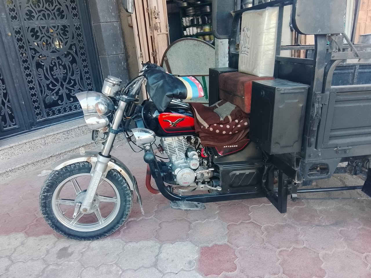 السلام عليكم ستوته مديل 19مكينه25جديده ستوته كلهه جديده اوراق بسمي السعر1800مكاني كربلاء ***********
