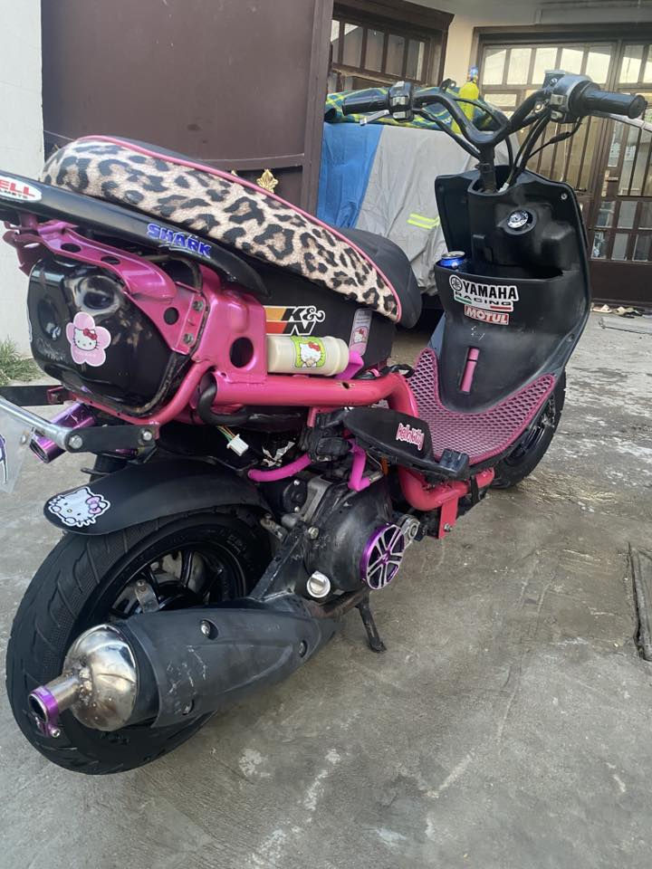 ماكس للبيع تزويد اصلي + مكينه رمبه بلاد 49 مامفتوحه تزويد بيها كلج سمك خلفي اصلي وامامي ليموسي + دبل وقبق فلاوين وصالنصه صجميه اصلي + عنبار + شيال وموضح الباقي رايدها 850 قفلها بلا عمله تواصل واتساب فقط ***********
